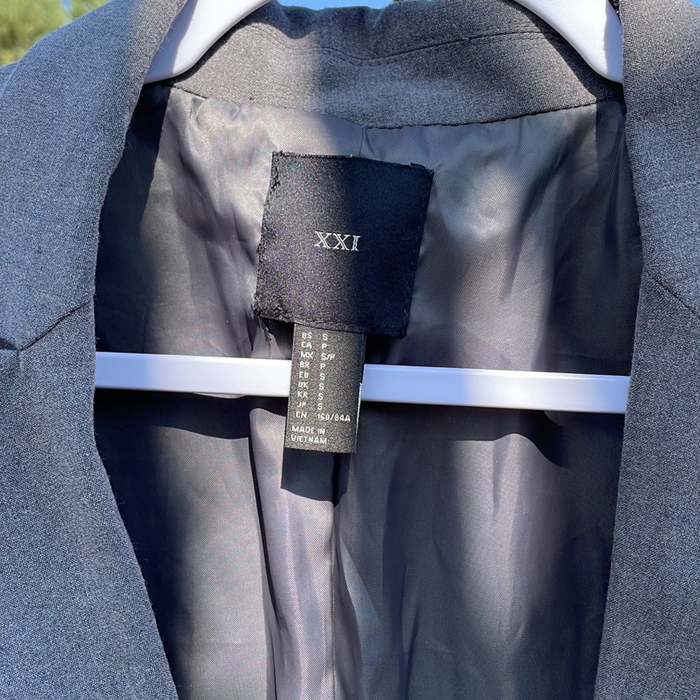 Gray Blazer - Picture 3 of 6